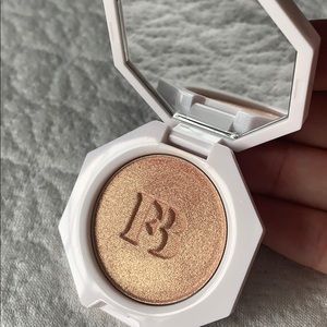 Fenty mini highlighter!